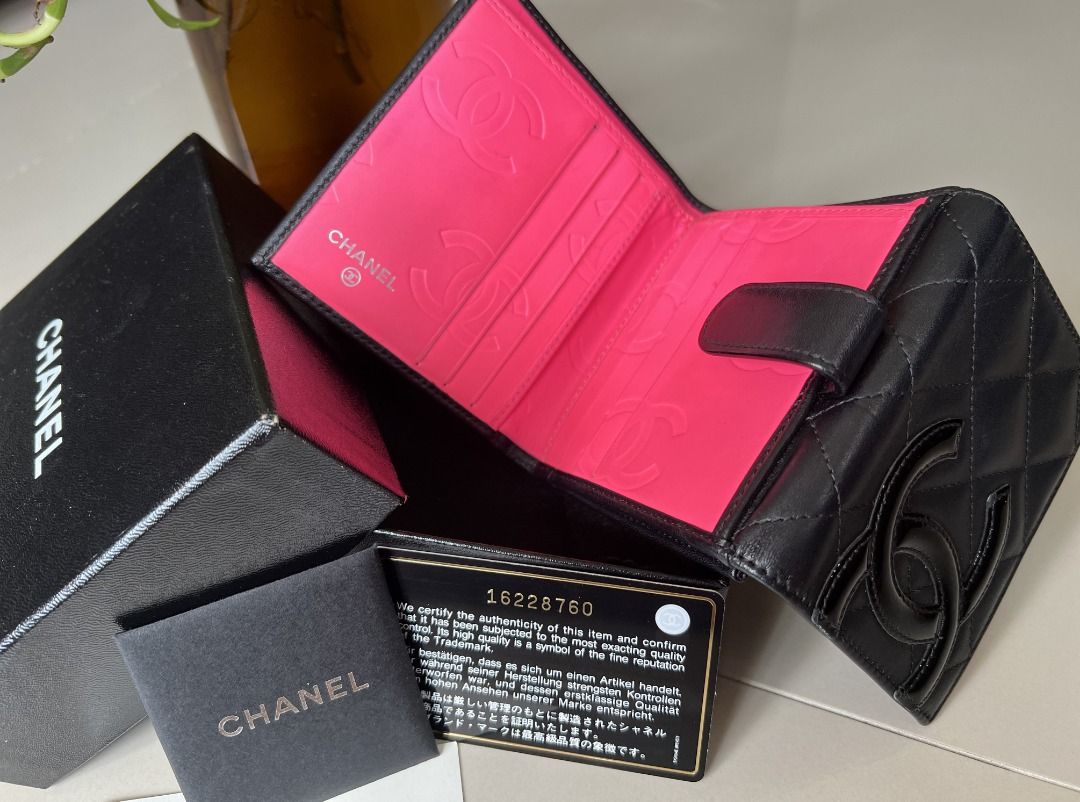 Chanel Black and Hot Pink Matrass Coco Mark Bifold Leather Wallet, Luxury,  Bags & Wallets on Carousell
