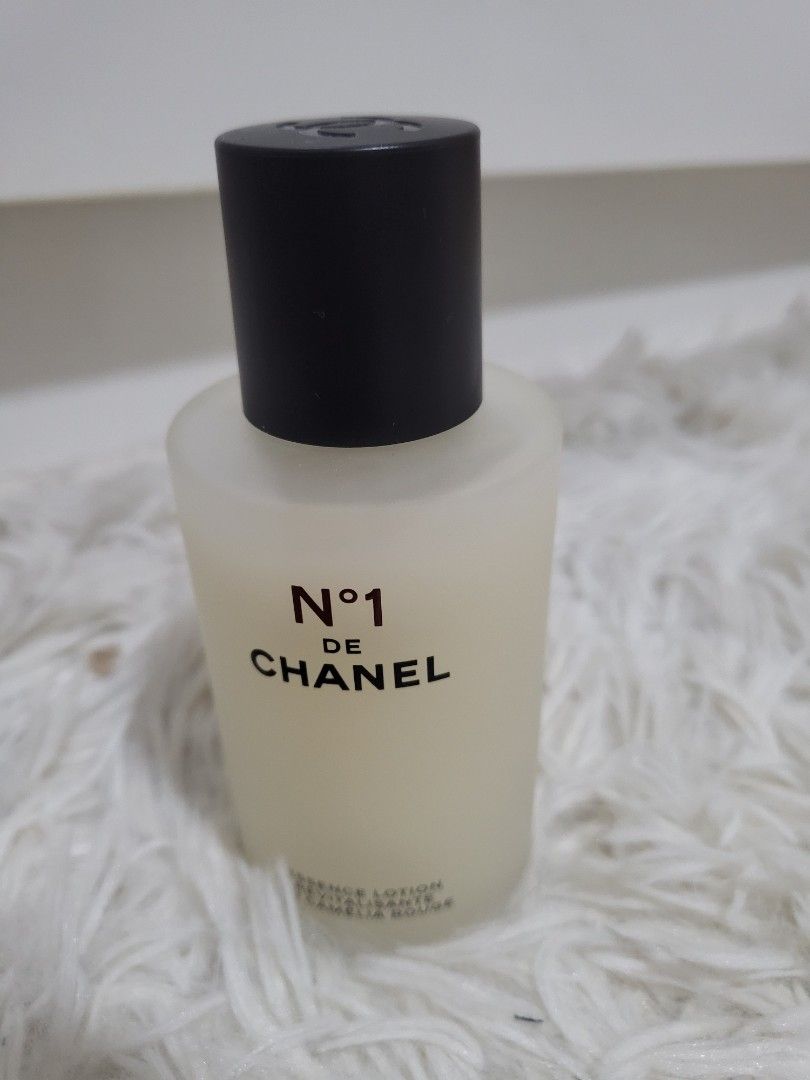 Chanel L'eau de Mousse cleanser, Beauty & Personal Care, Face, Face Care on  Carousell