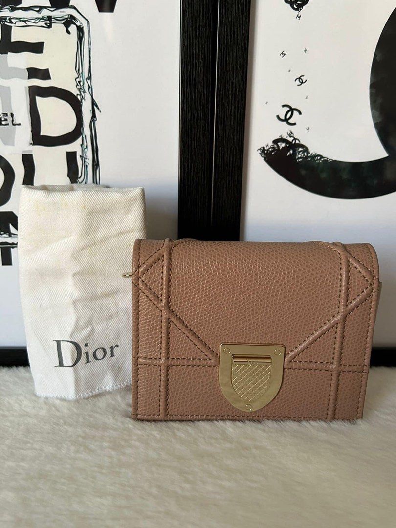 Christian Diorama Compact Wallet (Category: Luxury Bags & Wallets) located in Manila. Submitted by bagislifeshop (Listing ID 1227326416, Image 1). Description: ▪️Christian Diorama Compact Wallet▪️ ☑️Available in Pampanga ✅Condition: 9.5/10 ✅Material: Grained calf leather ✅Colour: Rose des vents ✅Inclusions: Dustbag .