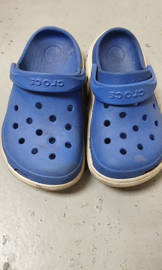 Crocs j1 deals
