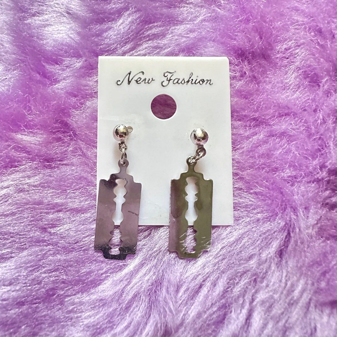 Razor earrings hot sale