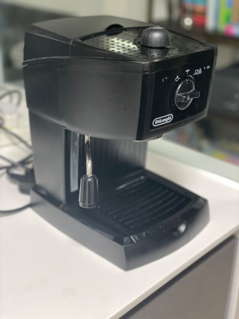 Delonghi Espresso Machine EC146.B, TV & Home Appliances, Kitchen