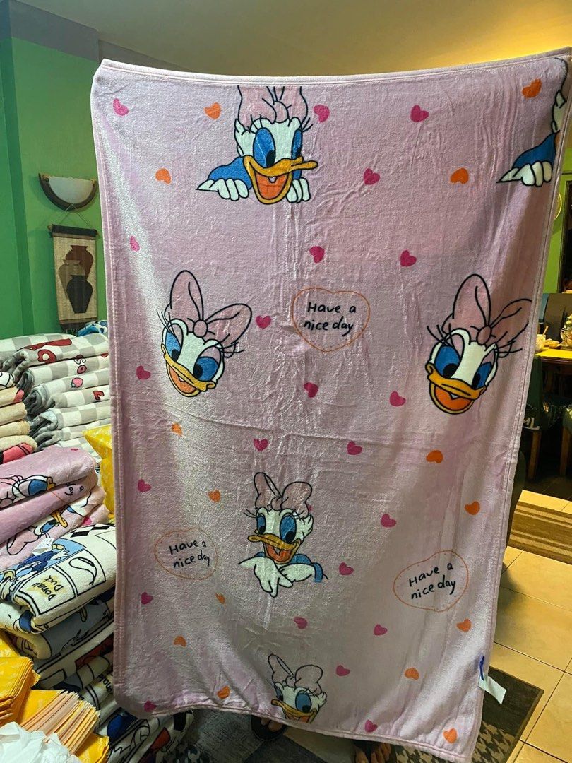 Disney Fleece Blanket - Minnie Mouse (Category: Other Kids Furniture) located in Pasig City. Submitted by mommingrid (Listing ID 1227253597, Image 2). Description: 📣 Disney Children Blankets Fleece Tupe- ClassA Price: Php390 FIXED PRICE Details: 📌Fabric: Fleece Type 📌Size: 120x150cm Single Size 📌With Paper Bags ➡️Color may also vary due to lighting/photo edit ➡️Location: Dela Paz Pasig ➡️Shipping: J&T, GRAB, LALAMOVE, MRSPEEDY ⛔️NO SHOPEE CHE