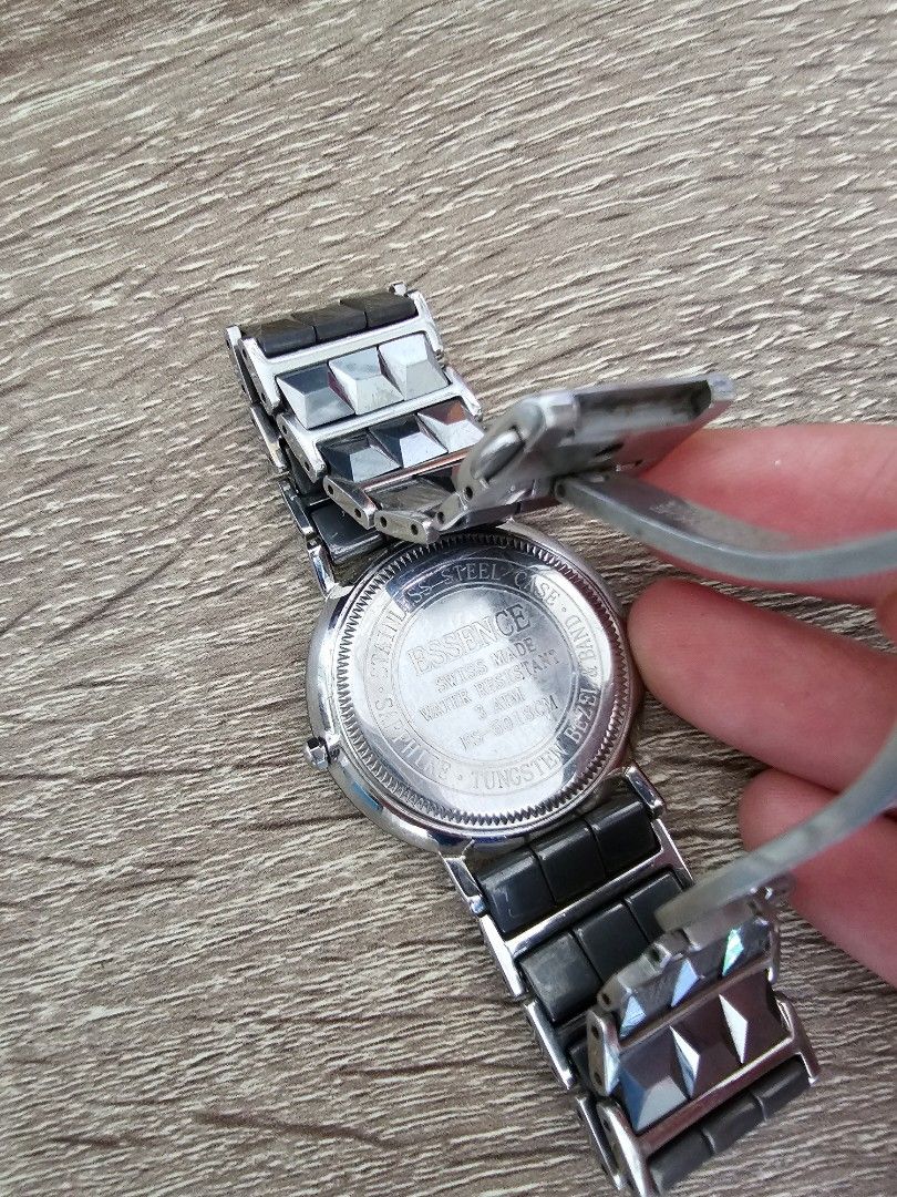 ESSENCE Tungsten Sapphire Stainless Steel Watch on Carousell