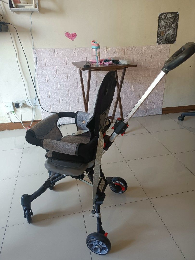 Foldable Stroller for toddler (Category: Strollers) located in Quezon City. Submitted by theprelover (Listing ID 1227253403, Image 2). Description: Bought at SM for Php2,500 Seldom used.