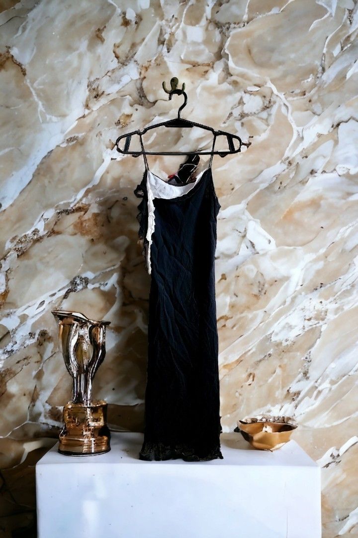 FRIENDS Rachel Green LBD Vintage Classy Viscose Midi Slip Dress Principles Petite., Women's Fashion, Dresses & Sets, Dresses on Carousell FRIENDS Rachel Green LBD Vintage Classy Viscose Midi Slip Dress Principles Petite., Women's Fashion, Dresses & Sets, Dresses on Carousell