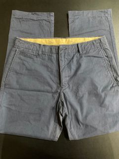 Gap Chinos