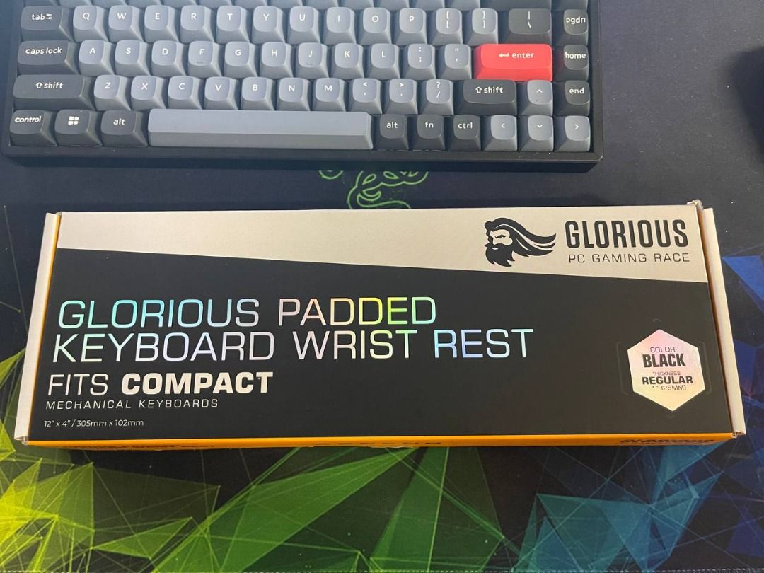 Padded Ergonomic Keyboard Wrist Rest - Glorious Gaming