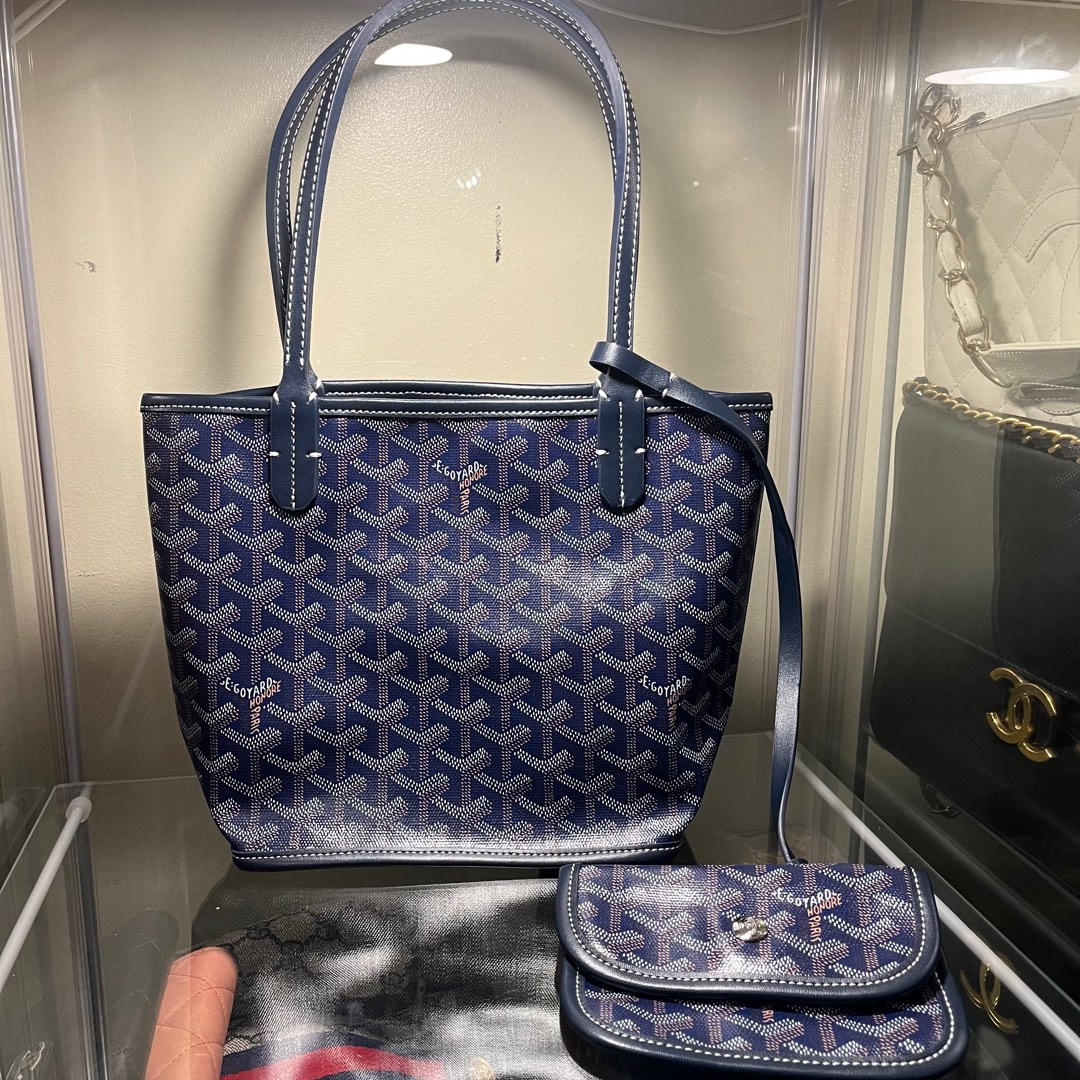 ON HAND!!! Goyard Anjou PM white (reversible), Luxury, Bags & Wallets on  Carousell