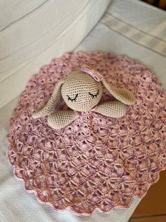 (Category: ) located in . Submitted by yours.uniquely (Listing ID 1227418951, Image 1). Description: .