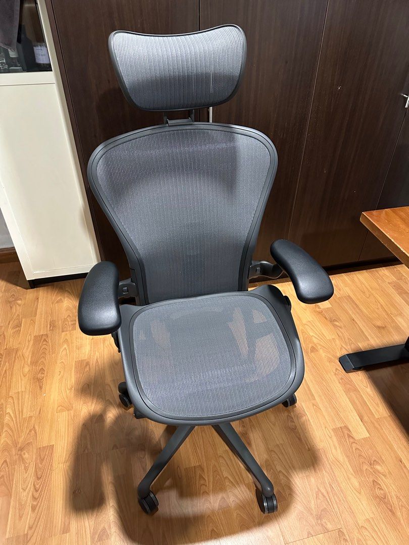 Xtra herman deals miller aeron