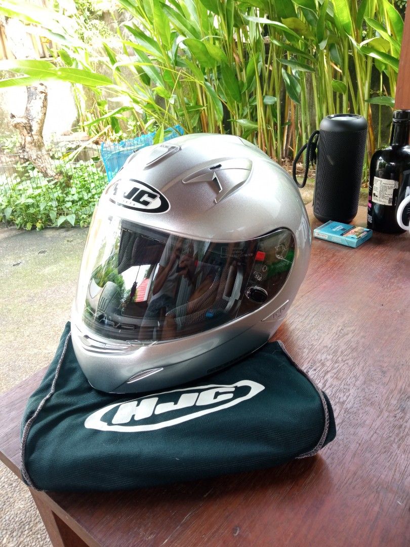 HJC Helmet on Carousell