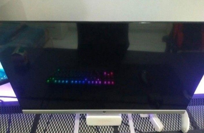 HP 25es Monitor 25 inch HD