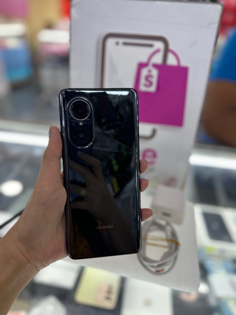 huawei nova 9se 8/128gb 2ndhand (Category: Huawei) located in Cainta. Submitted by vine_gadget_shop (Listing ID 1227357106, Image 2). Description: huawei nova 9se 8/128gb 2ndhand with charger original pick up store greenhills shopping center we accept trade in we accept credit card installment we do cod and door to door we ship nationwide for fast transaction call 09277368323 look for vine.