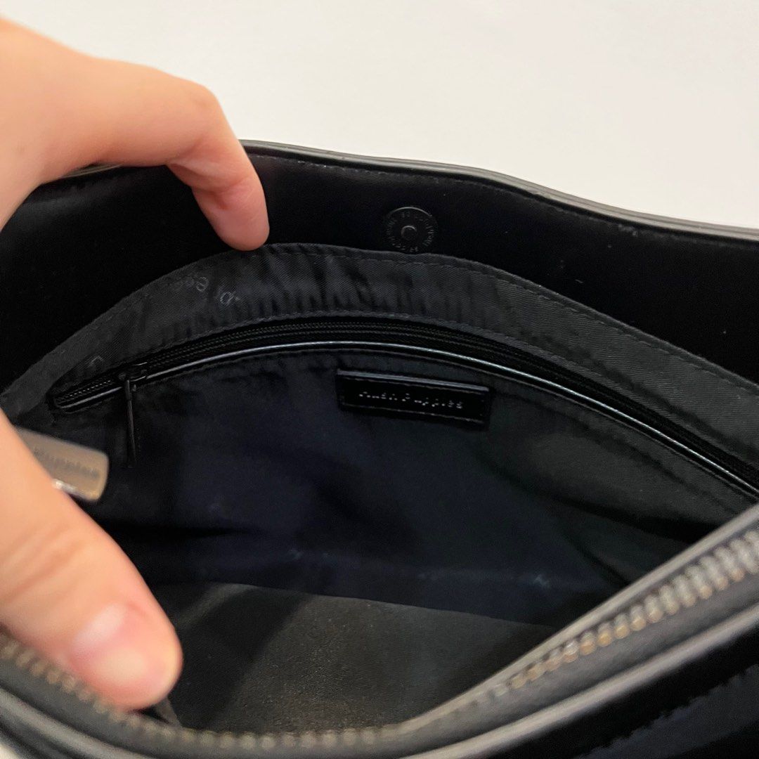 HUSH PUPPY Black Leather Crossbody Bag, Women's Fashion, Bags & Wallets