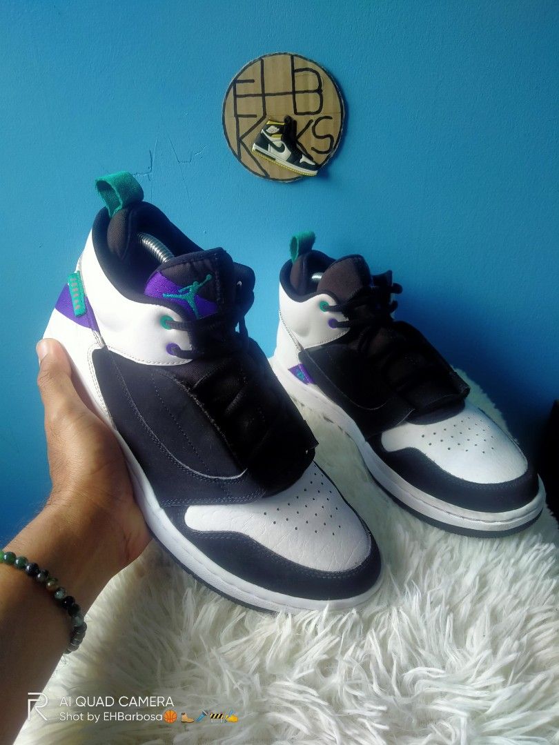Jordan fadeaway black and white top