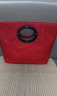 KATE SPADE NY large tote in red colour.