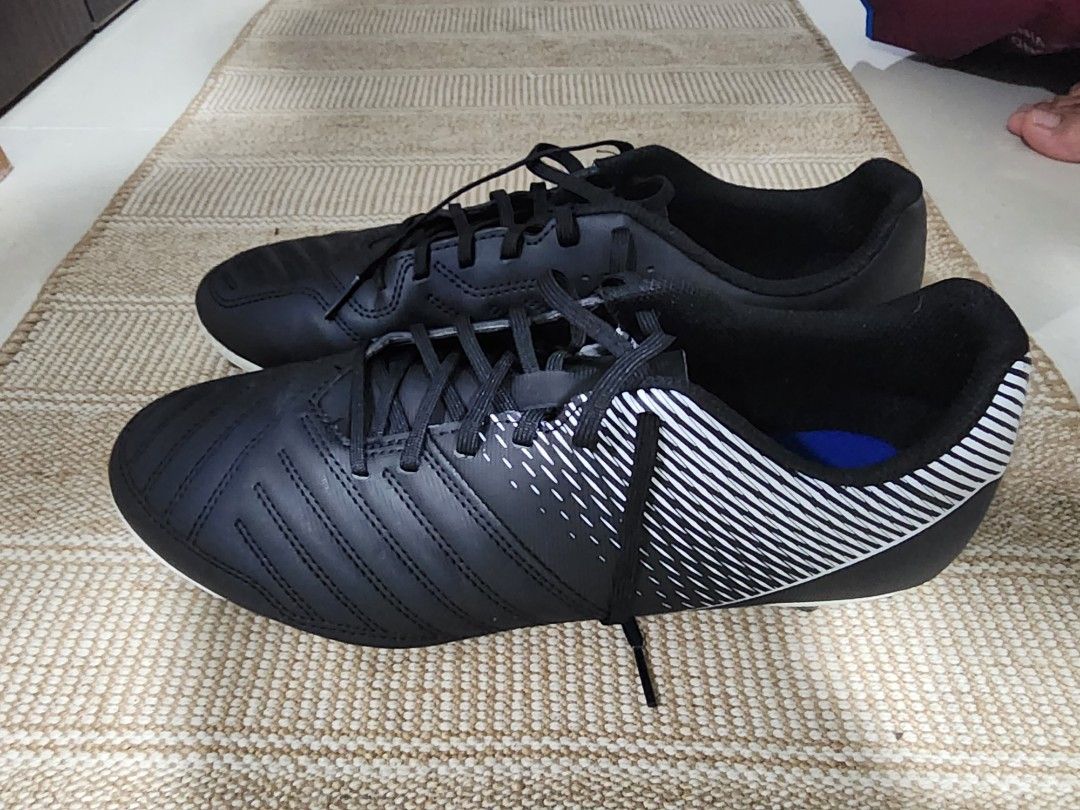 Kipsta Soccer Boots, Men's Fashion, Footwear, Boots on Carousell