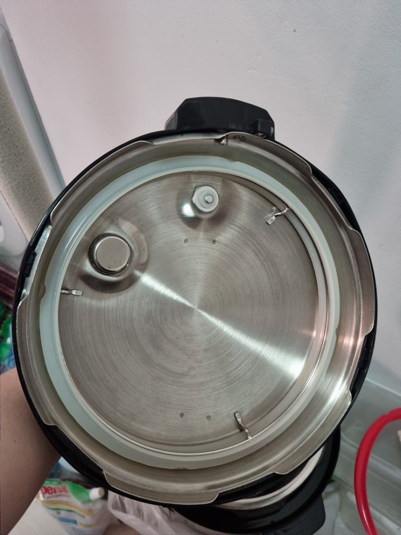 La Gourmet Pressure cooker, TV & Home Appliances, Kitchen Appliances