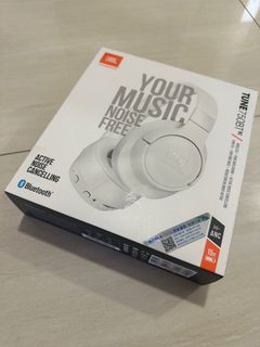 Like New JBL 750BT Full Box Set