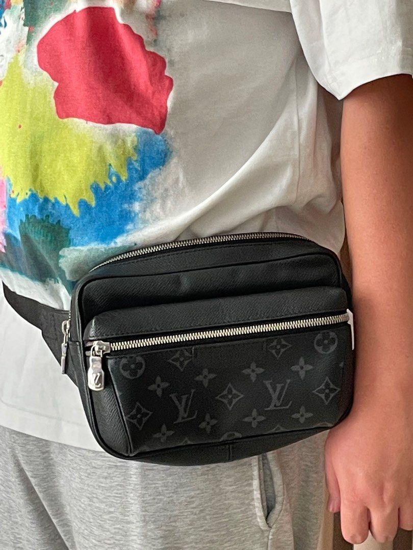 Louis Vuitton Monogram Taigarama Outdoor Bumbag - White Waist Bags, Bags -  LOU788450