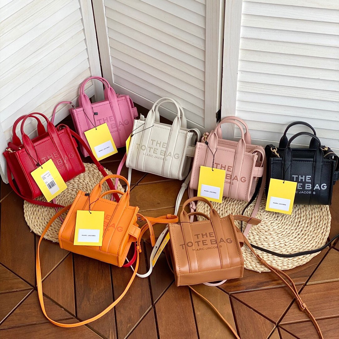 marc jacobs quilted softshot 21, Women's Fashion, Bags & Wallets, Shoulder  Bags on Carousell
