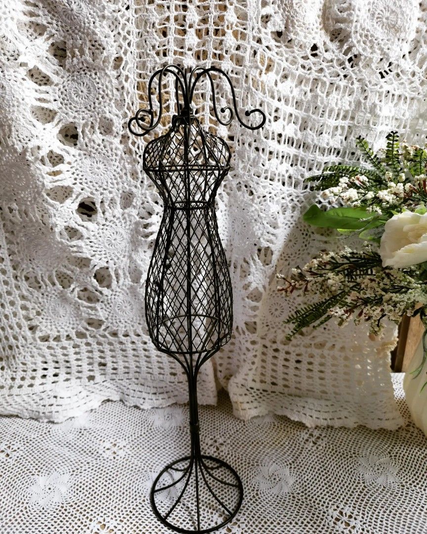 Metal Dress Form Jewelry Holder, Furniture & Home Living, Home Decor, Other  Home Decor on Carousell