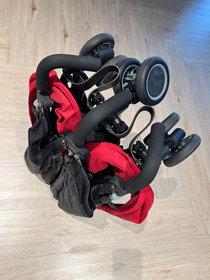 Moov double stroller top