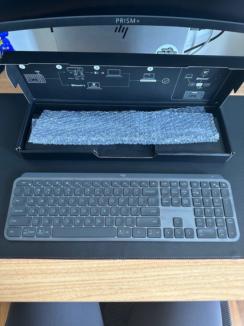 MX Logitech Keys (Category: Computer Keyboard) located in Singapore. Submitted by farhan185 (Listing ID 1227307378, Image 2). Description: Condition = 9/10 Charging cable and box included .