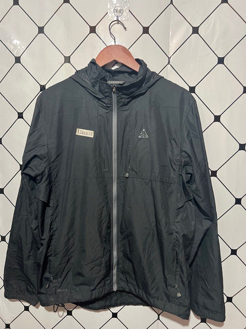 acg windbreaker