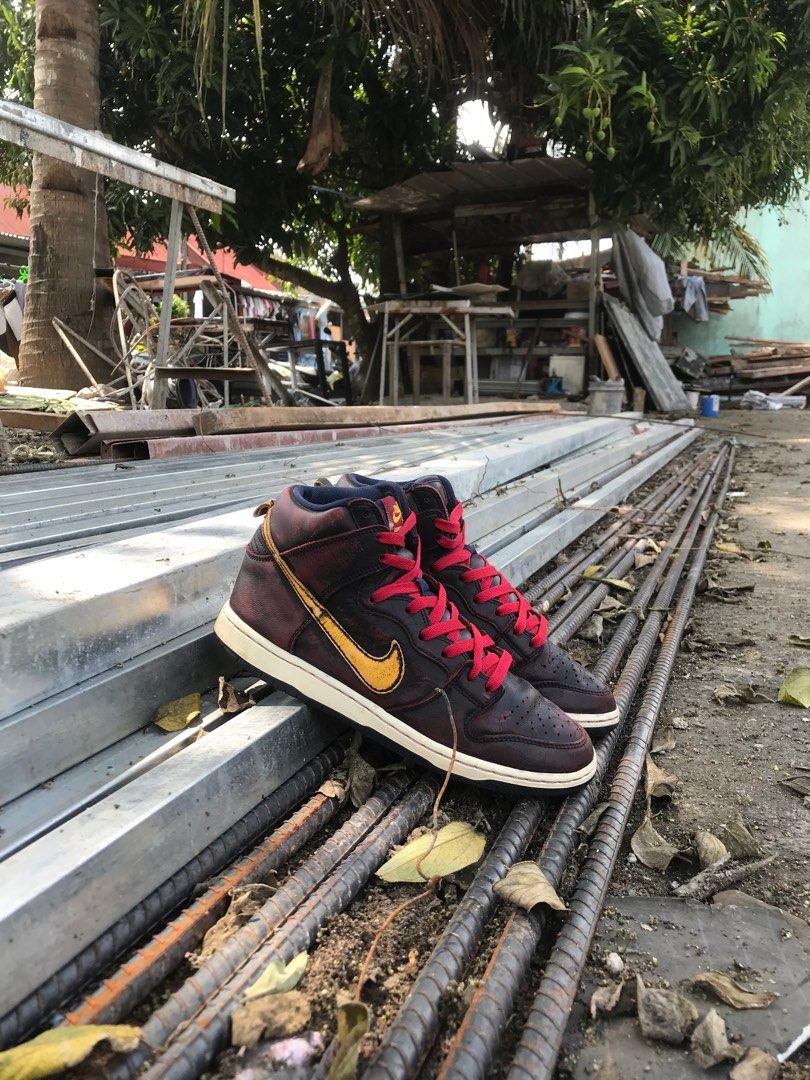 Cavs 2025 sb dunk