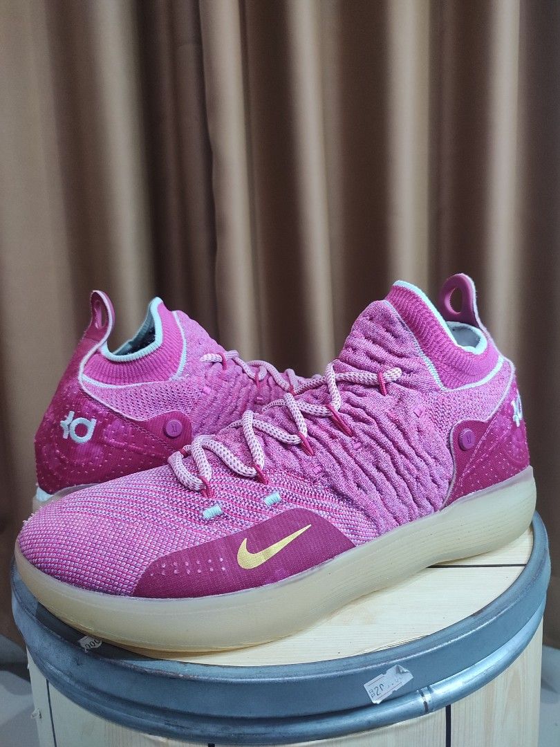 kd 11 aunt pearl on feet