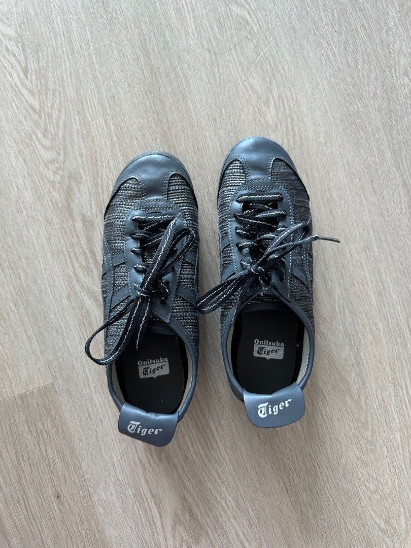 Onitsuka Tiger (Category: Sneakers) located in Singapore. Submitted by laykee (Listing ID 1227401156, Image 1). Description: In very good condition. Used only once but was tight.