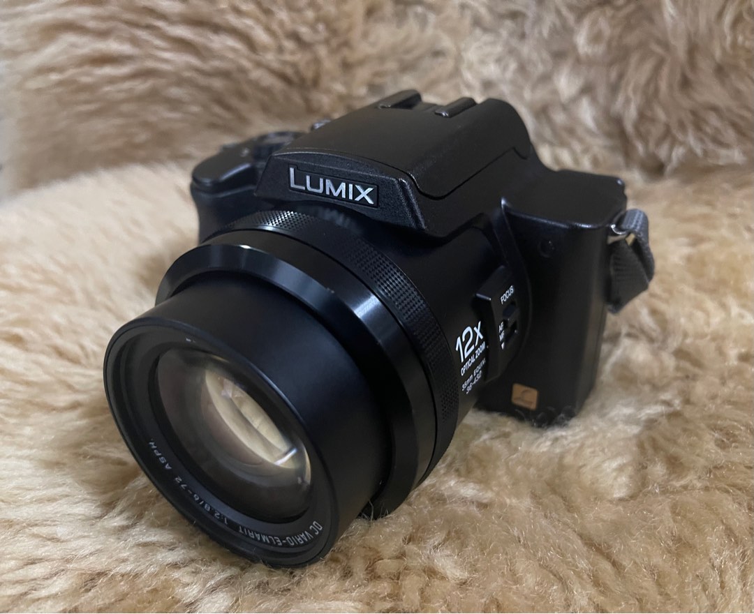 Panasonic Lumix DMCFZ20 Digital Camera, Photography, Cameras on Carousell