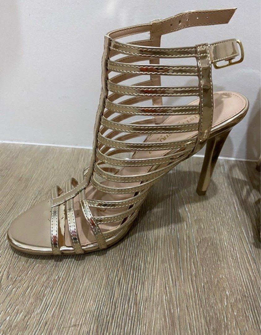 Gold clearance heels payless