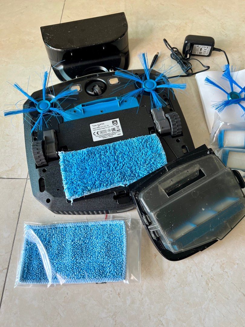 Philips SmartPro Easy Robot Cleaner, TV & Home Appliances, Vacuum Cleaner & Housekeeping on