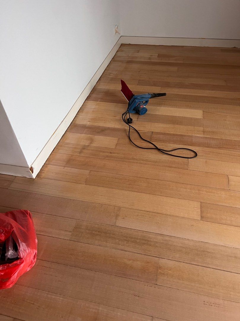 Polish Wooden Floor Parquet, Services, Electronics & Gadget Repairs on