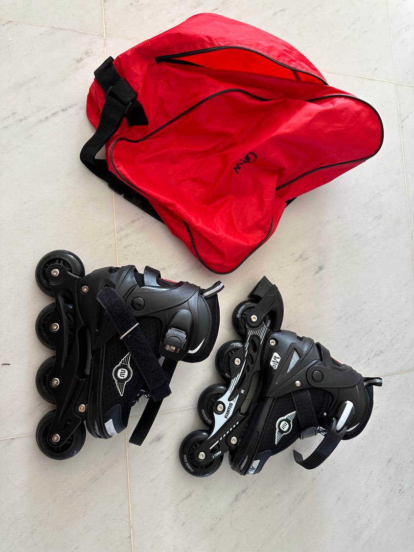 Rollerblades kids 59yr old, Sports Equipment, Sports & Games, Skates