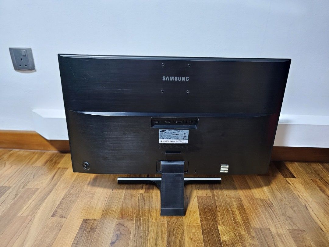 Samsung 28 inch UHD 4k Monitor immaculate condition, Computers & Tech ...