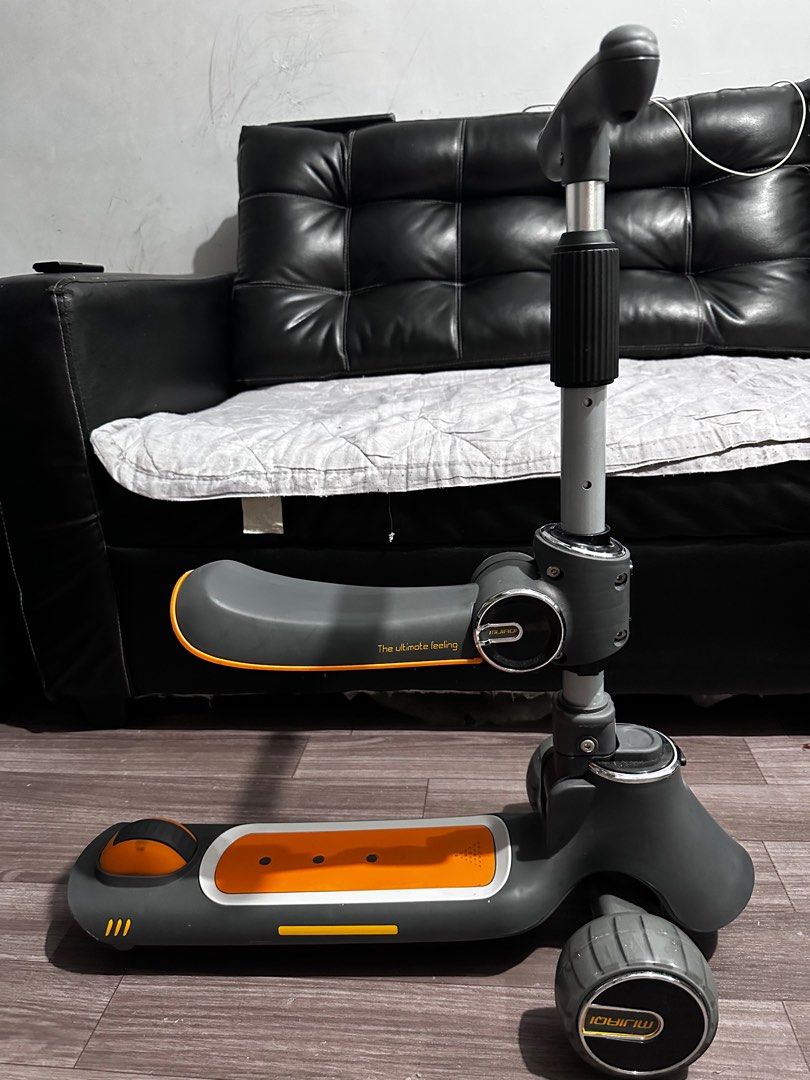 Scooter (Foldable Seat) for Kids (Category: Infant Playtime) located in Pasig City. Submitted by jewelhappy23 (Listing ID 1226668080, Image 2). Description: LAST PRICE! LAST PRICE! LAST PRICE! Scooter for kids. Seat is foldable. Bought in December 2022 at orange app for my baby boy’s 2nd birthday but he prefers his ate’s scooter more than this. Nakatambak lang kaya need to let go to give way for new toys. LAST PRICE POSTED ❗️❗️NO ORANGE APP CHECK
