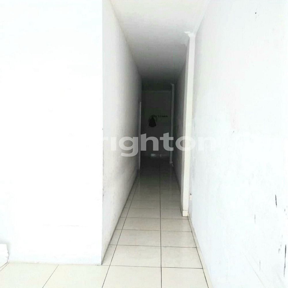 sewa_ruko_2_lantai_di_kota_wis_1681783124_ae5a9a55_progressive