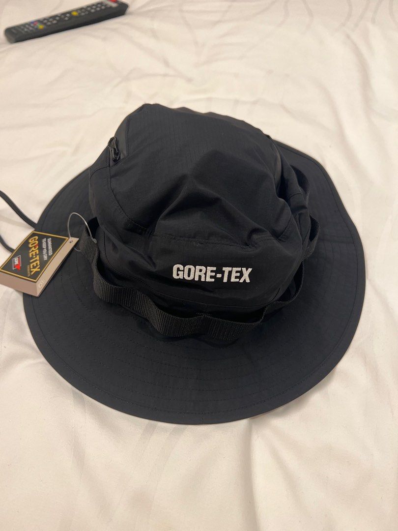 ハットSupreme GORE-TEX Rain Hat M/L - ハット