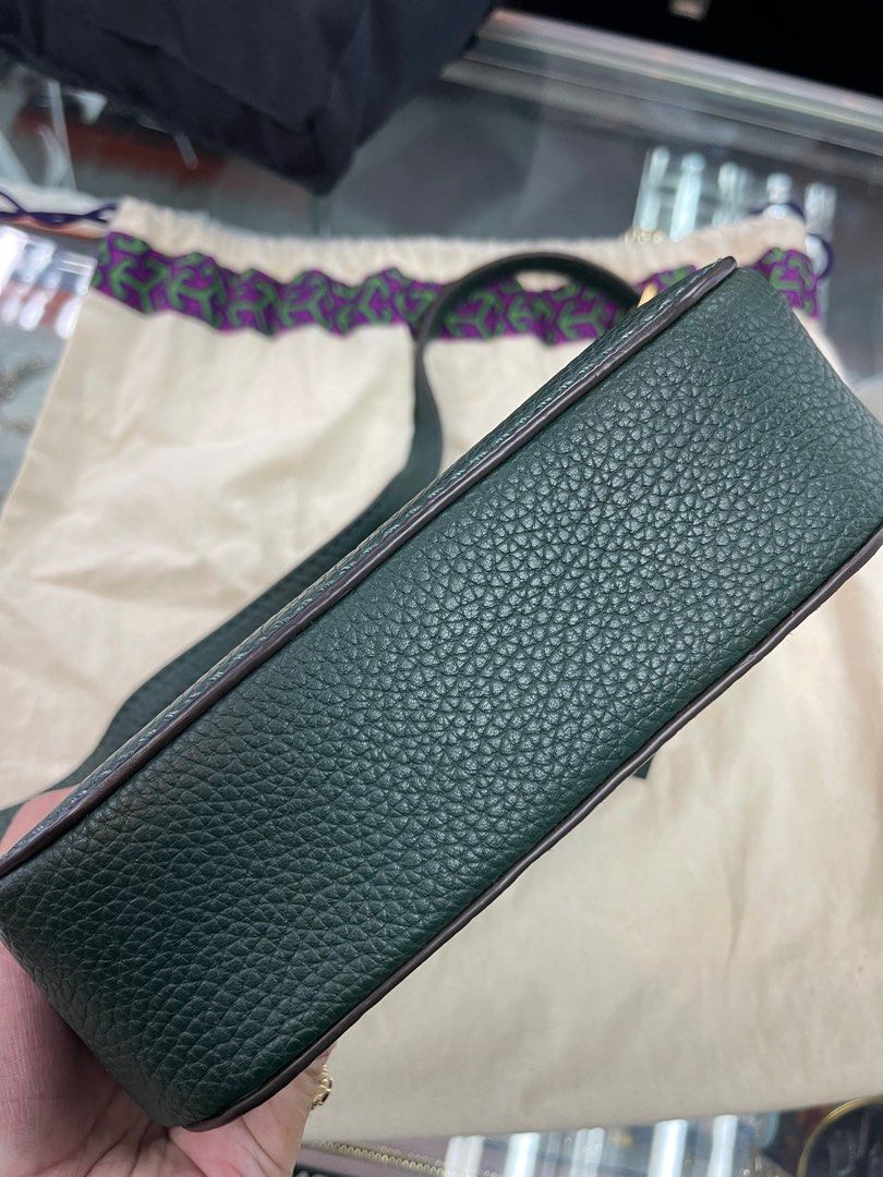 TORY BURCH McGraw Green Camera Bag, Luxury, Bags & Wallets on Carousell