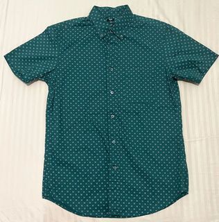 Uniqlo Polo Men Brand New