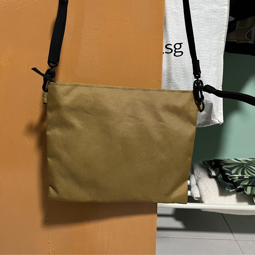 Uniqlo Sling Bag, Men's Fashion, Bags, Sling Bags on Carousell