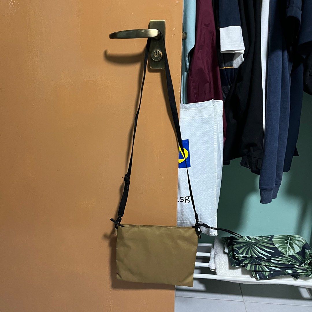 Uniqlo Sling Bag, Men's Fashion, Bags, Sling Bags on Carousell