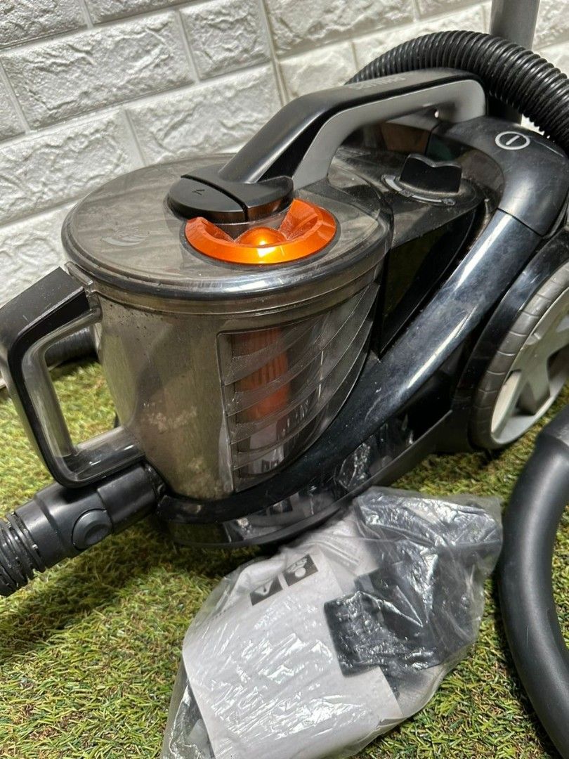 Vacuum Philips Cyclone 5, TV & Home Appliances, Vacuum Cleaner ...