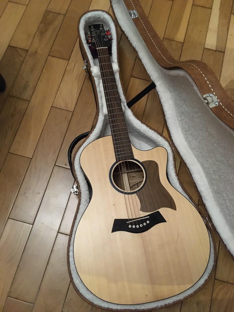 Vietnam Acoustic Guitar, Hobbies & Toys, Music & Media, Musical