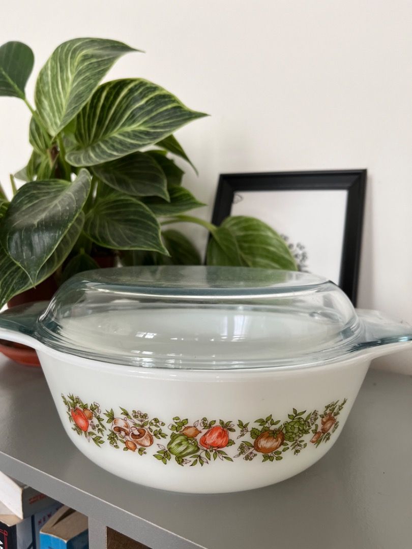 Vintage “Spice of Life” Pyrex England, Furniture Home Living