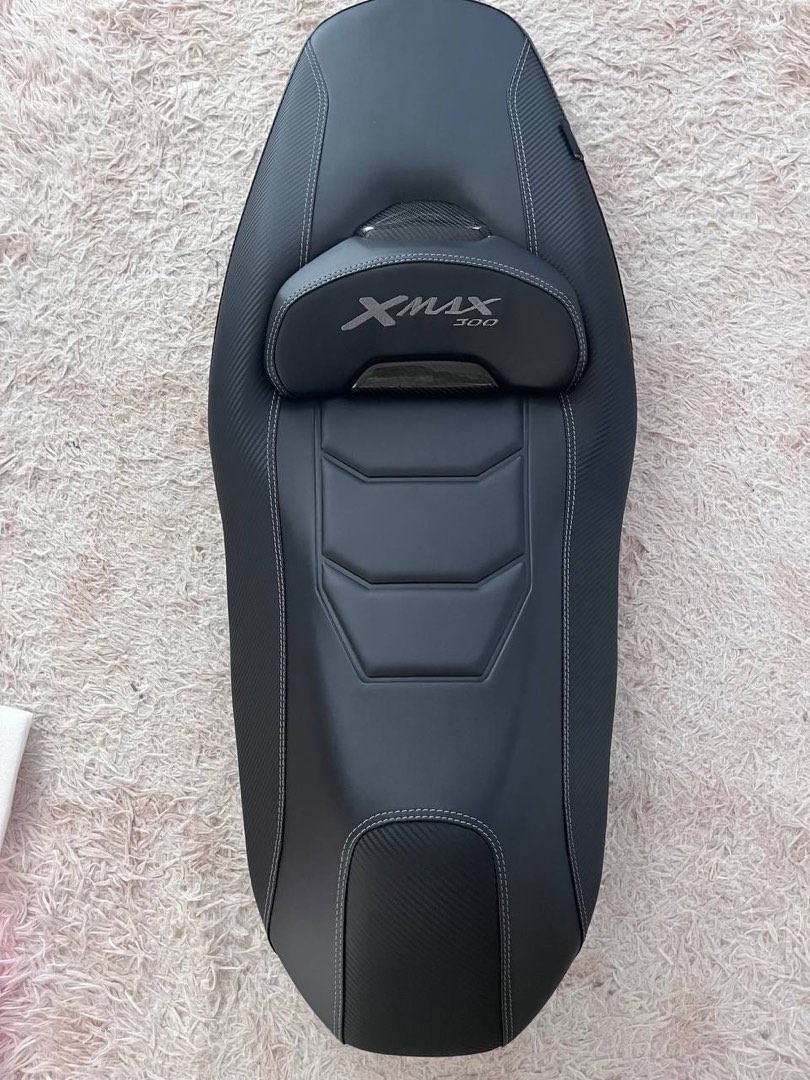 Yamaha xmax sports comfort seat with carbon (lowered), Motorcycles
